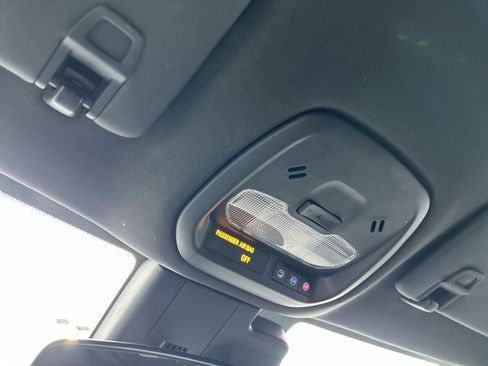 Used 2024 Chevrolet Trax RS w/ Driver Confidence Package image 29