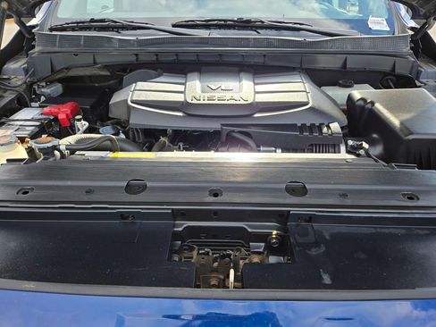 Used 2023 Nissan Titan SV image 30