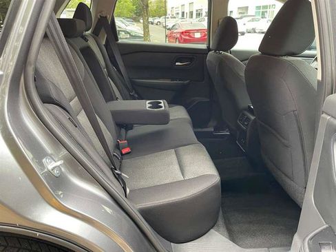 Used 2024 Nissan Rogue SV image 14