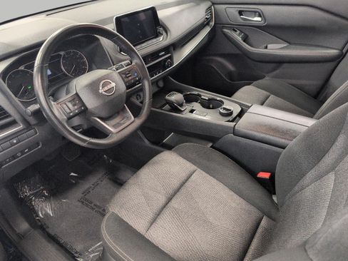 Used 2025 Nissan Rogue SV AWD/4WD image 9