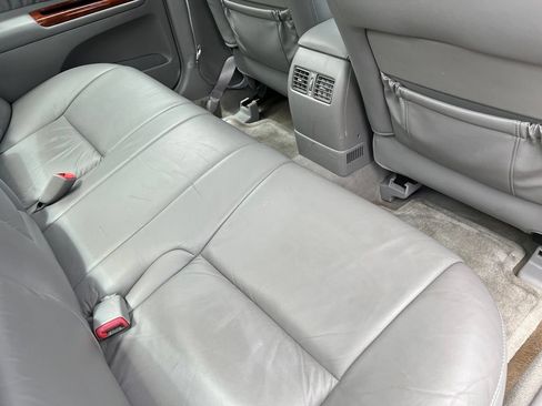 Used 2004 Toyota Camry XLE FWD image 20