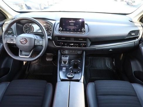 Certified 2025 Nissan Rogue SV AWD/4WD image 22
