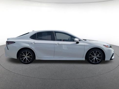 Used 2024 Toyota Camry SE w/ Convenience Package FWD image 7