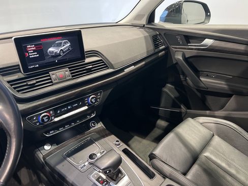 Used 2020 Audi Q5 Prestige w/ Prestige Package image 14