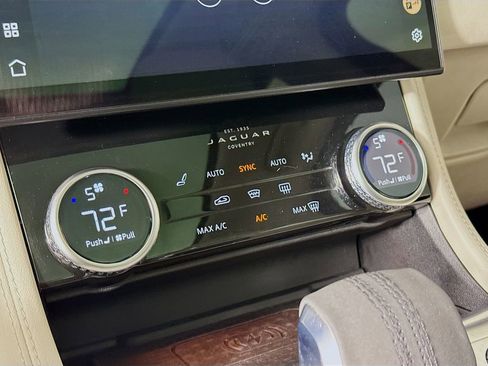 Used 2021 Jaguar F-PACE S image 17