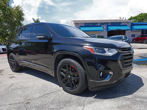 Used 2019 Chevrolet Traverse Premier w/ Redline Edition FWD image 5