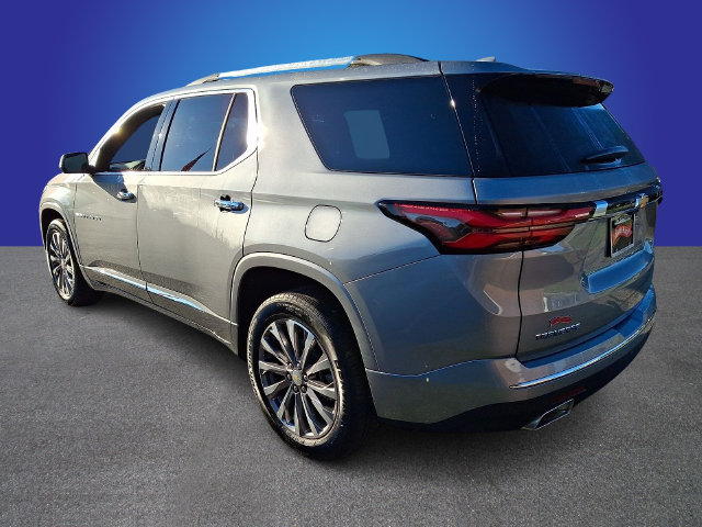 Used 2023 Chevrolet Traverse Premier w/ LPO, Floor Liner Package FWD image 6