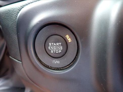 Used 2023 Jeep Wrangler Unlimited w/ Cold Weather Group AWD/4WD image 16