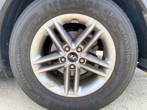 Used 2017 Hyundai Santa Fe Sport FWD image 10