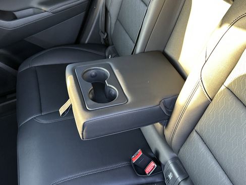 New 2026 Chevrolet Equinox LT w/ Convenience Package II image 6