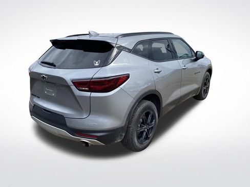 Used 2025 Chevrolet Blazer LT w/ Convenience Package image 7