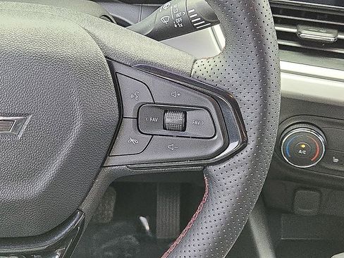 Used 2024 Chevrolet Trax RS w/ Driver Confidence Package image 20