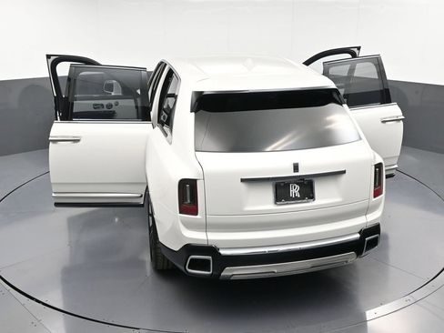 New 2026 Rolls-Royce Cullinan AWD/4WD image 39