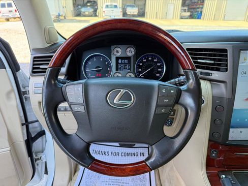 Used 2008 Lexus LX 570 4WD image 16