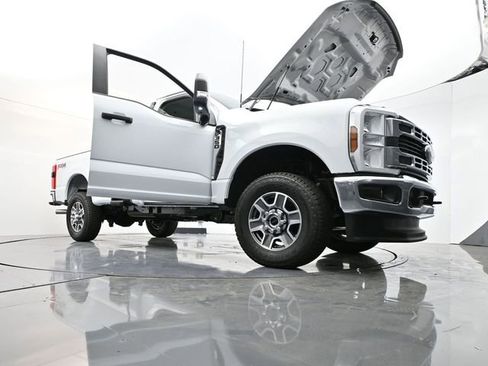New 2025 Ford F350 XLT w/ 360-Degree Camera Package AWD/4WD image 34