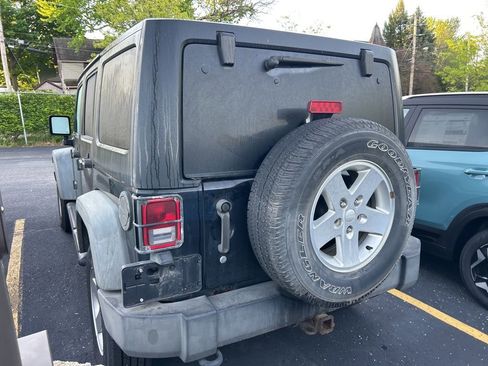 Used 2012 Jeep Wrangler Unlimited Sport AWD/4WD image 7