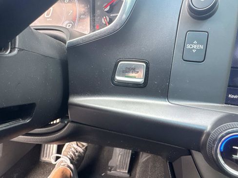 Used 2017 Chevrolet Corvette 1LT image 23