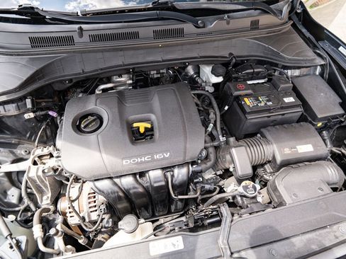 Used 2021 Hyundai Kona SE AWD/4WD image 40