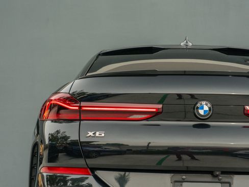 Used 2022 BMW X6 M50i w/ Premium Package image 46