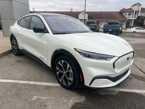 Used 2023 Ford Mustang Mach-E Premium image 8