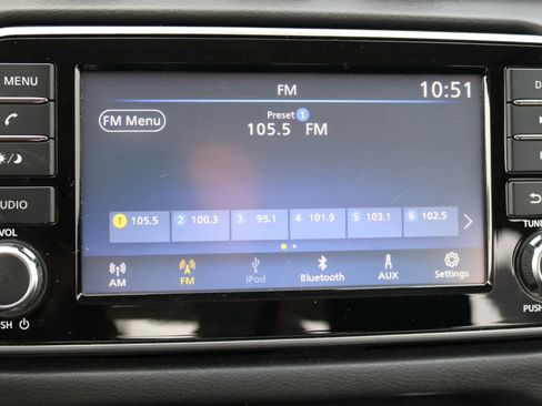 Used 2020 Nissan Versa S FWD image 14