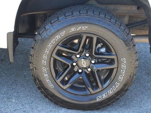 Used 2024 Chevrolet Silverado 1500 LT Trail Boss w/ Protection Package AWD/4WD image 12