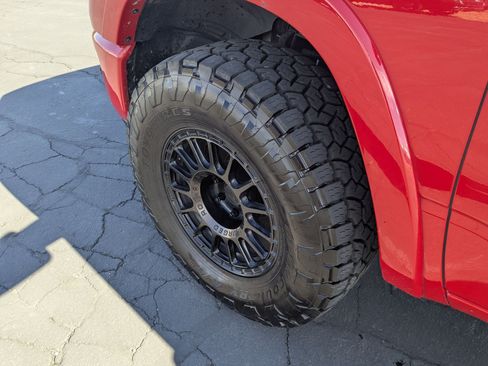 Used 2022 RAM 1500 Laramie AWD/4WD image 34