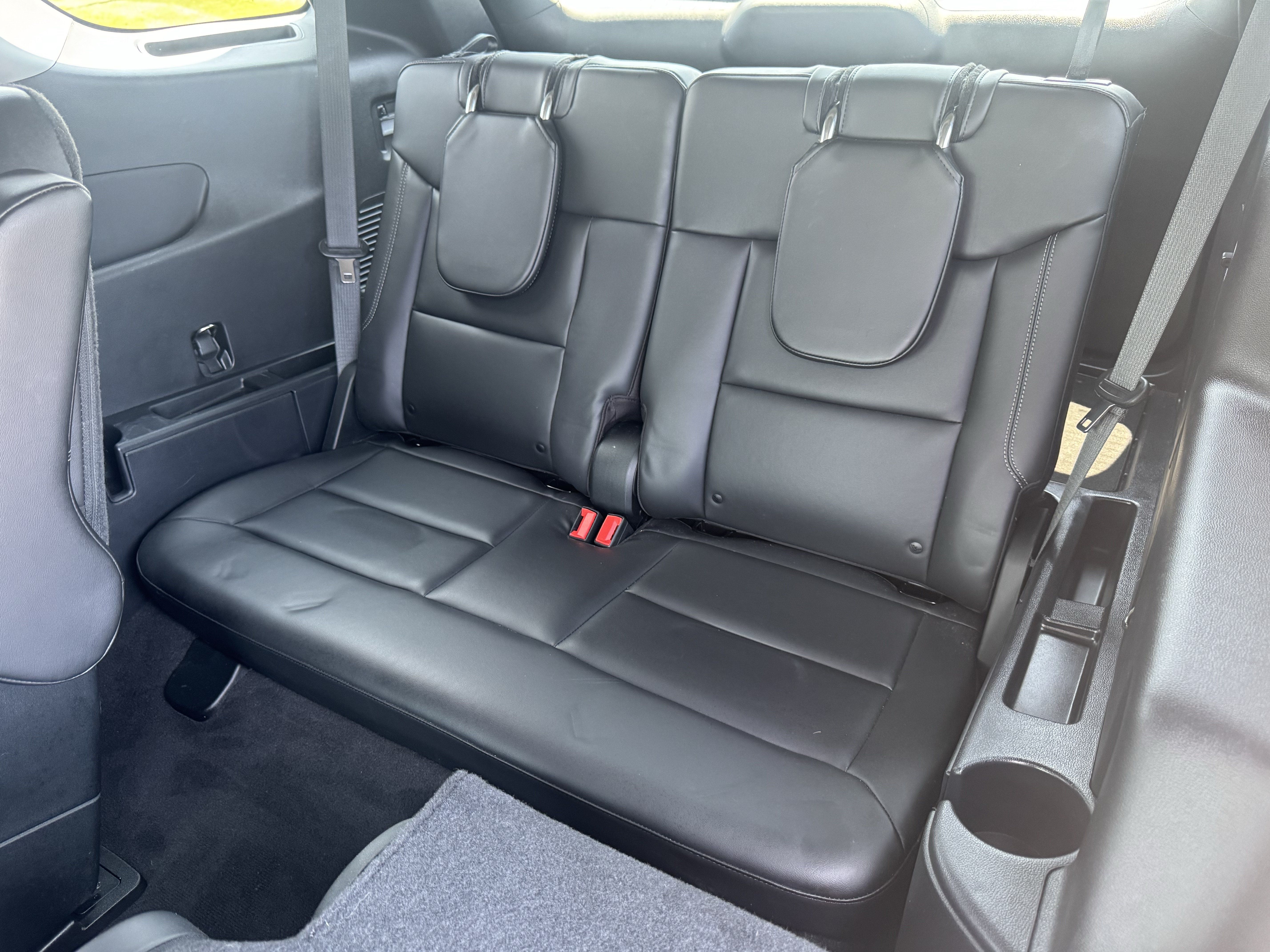 Used 2022 Ford Explorer XLT w/ Equipment Group 202A AWD/4WD image 14