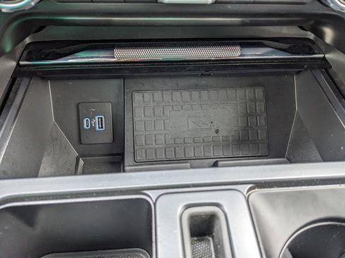 Used 2022 Ford F150 Lariat w/ Equipment Group 502A High image 38