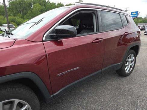 Used 2022 Jeep Compass Latitude AWD/4WD image 31
