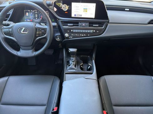 Certified 2025 Lexus ES 350 FWD image 17