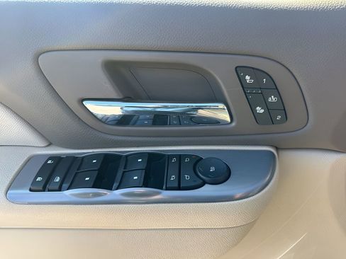 Used 2014 Chevrolet Tahoe LT image 28