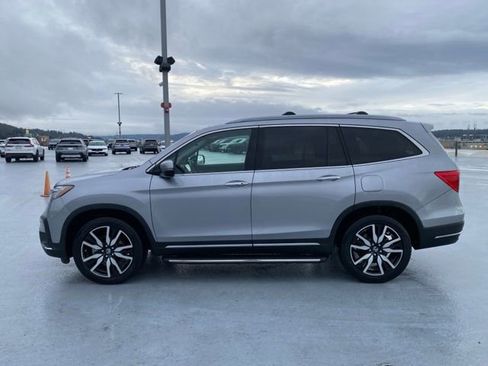 Certified 2020 Honda Pilot Touring image 9