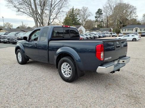 Used 2021 Nissan Frontier SV w/ SV Utility Package image 5