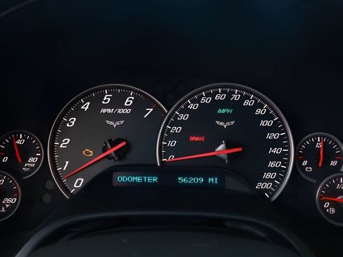 Used 2008 Chevrolet Corvette Coupe RWD image 25