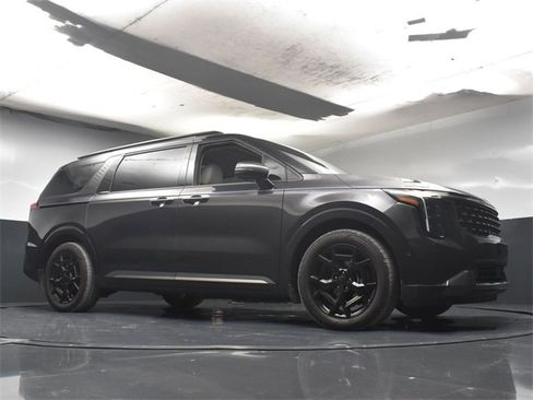 Certified 2025 Kia Carnival SX Prestige image 36