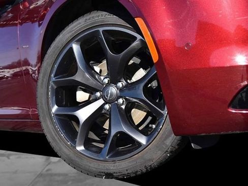 Used 2023 Chrysler 300 S image 3