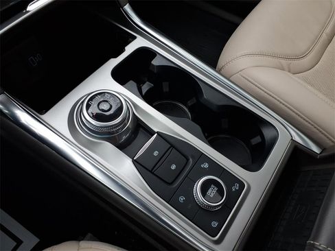 Used 2021 Ford Explorer Platinum w/ Equipment Group 601A image 15