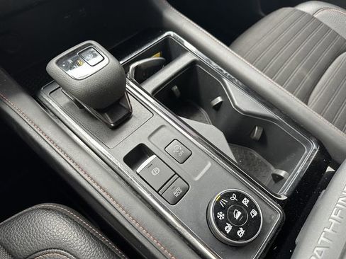 Certified 2025 Nissan Pathfinder Rock Creek AWD/4WD image 33