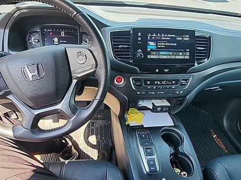 Used 2023 Honda Passport TrailSport image 14