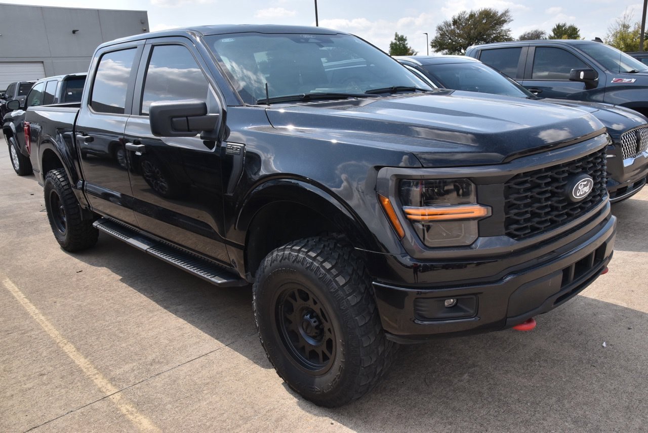 Used 2025 Ford F150 STX w/ Equipment Group 200A AWD/4WD image 4
