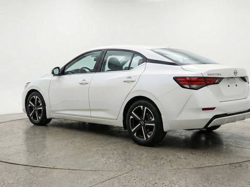 Used 2025 Nissan Sentra SV FWD image 6