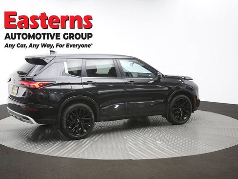 Used 2024 Mitsubishi Outlander SE AWD/4WD image 42
