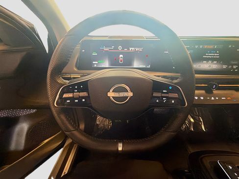 Used 2024 Nissan Ariya AWD image 18