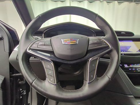 Certified 2023 Cadillac XT5 Premium Luxury w/ LPO, Floor Liner Package AWD/4WD image 10