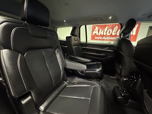 Used 2023 Jeep Grand Cherokee L Limited AWD/4WD image 16