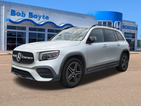 Used 2020 Mercedes-Benz GLB 250 image 8