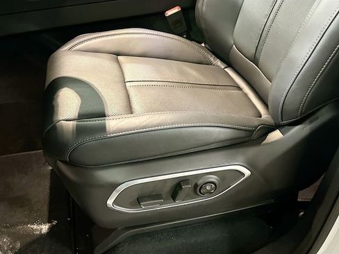 New 2026 Jeep Grand Wagoneer Limited AWD/4WD image 21