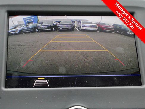 Used 2021 Chevrolet Equinox LS w/ LS Convenience Package image 19