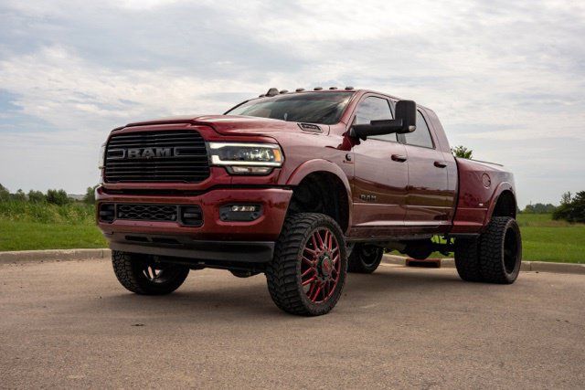 Used 2022 RAM 3500 Laramie w/ Night Edition AWD/4WD image 3